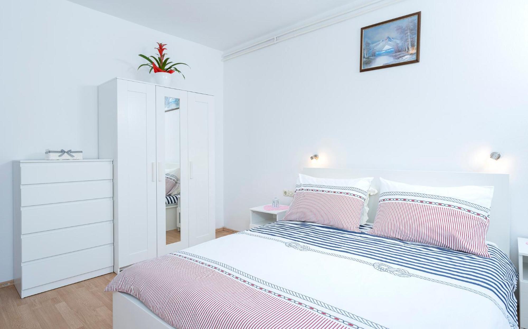 ילסה Apartments Draganic מראה חיצוני תמונה