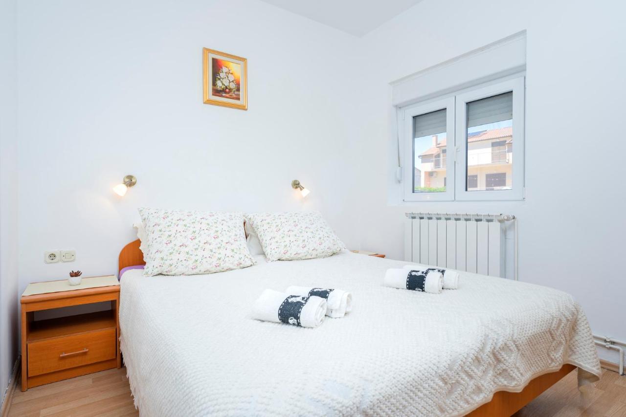 ילסה Apartments Draganic מראה חיצוני תמונה