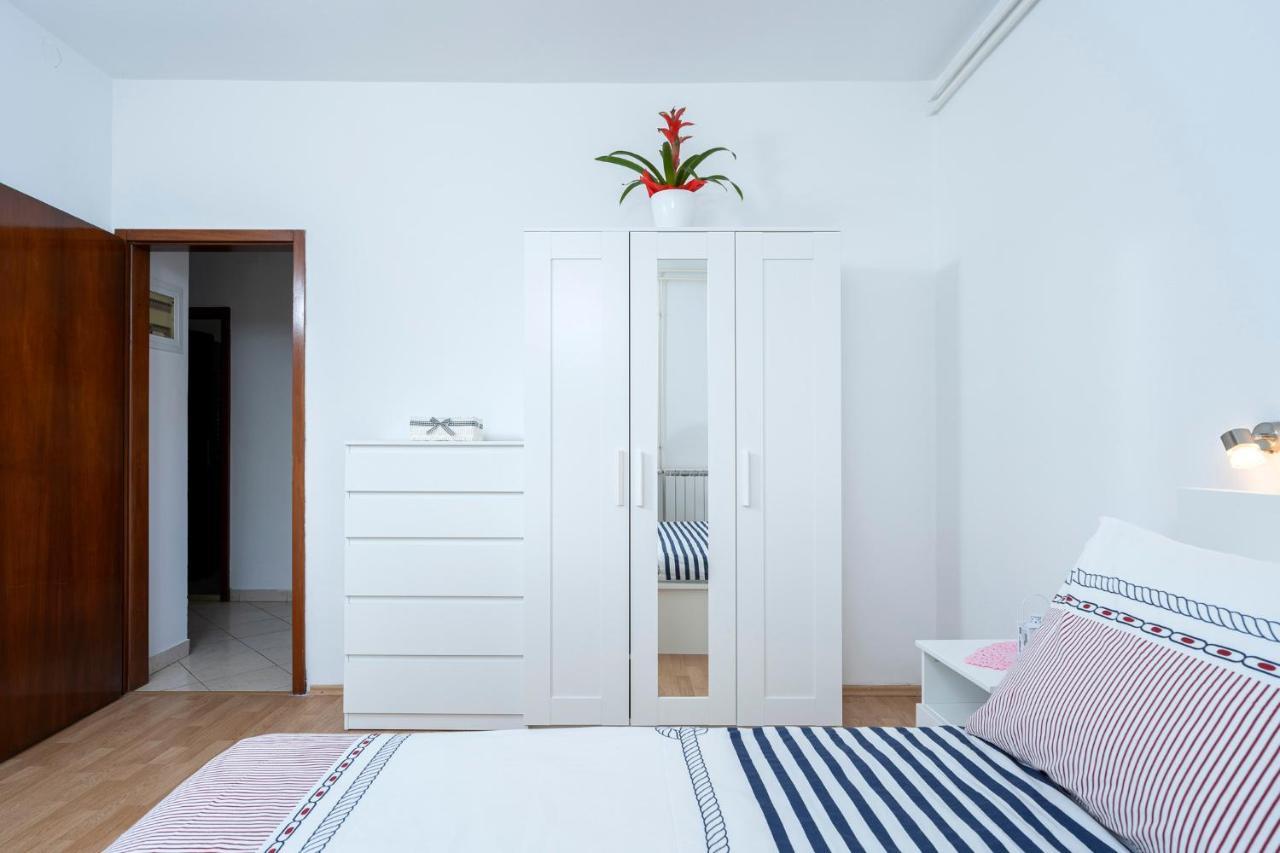 ילסה Apartments Draganic מראה חיצוני תמונה