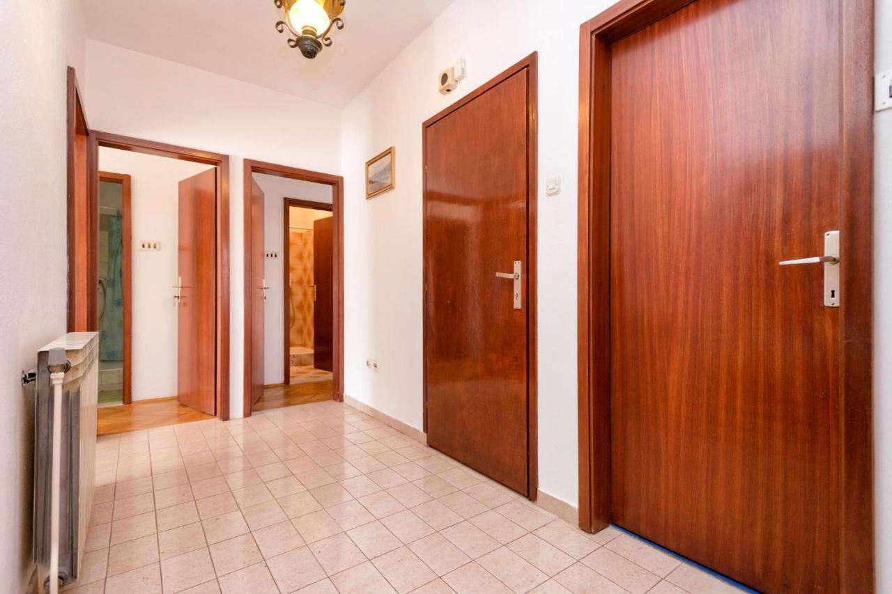 ילסה Apartments Draganic מראה חיצוני תמונה